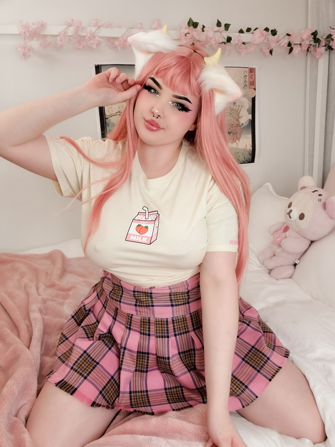 Kawaii Milk Club Crop - Strawberry